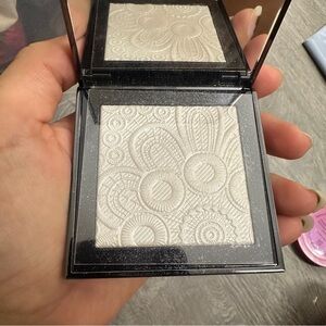 Burberry Fresh Glow Highlighter White .1 oz